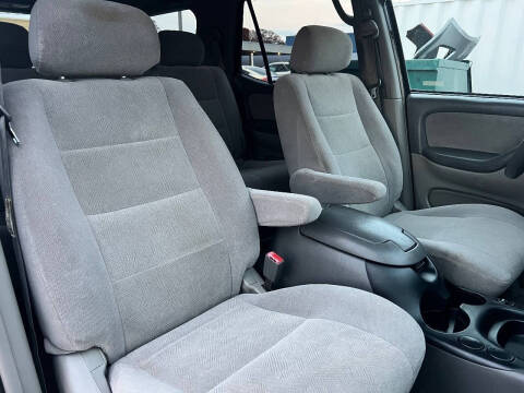 2003 Toyota Sequoia SR5