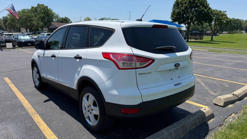 2016 Ford Escape S