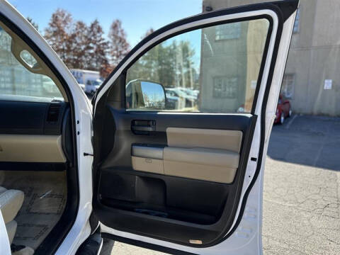 2010 Toyota Sequoia SR5