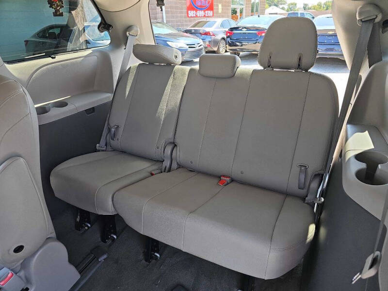 2017 Toyota Sienna XLE 7-Passenger