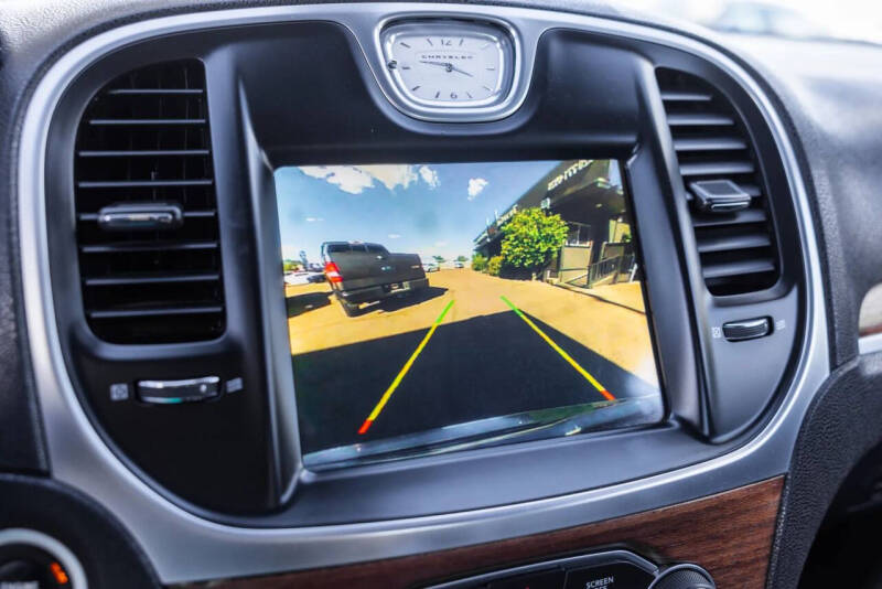 2017 Chrysler 300 C Platinum