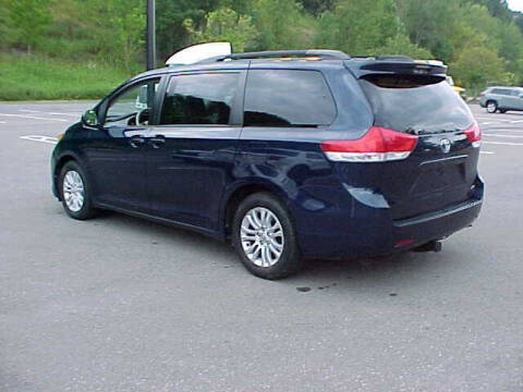 2012 Toyota Sienna XLE 8-Passenger