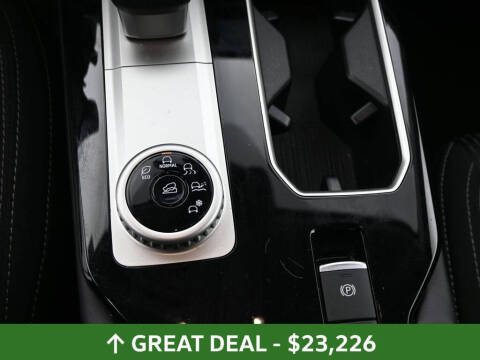 2025 Mitsubishi Outlander ES