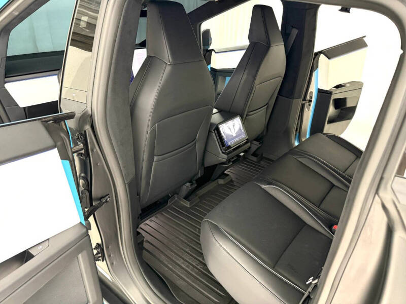 2024 Tesla Cybertruck