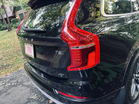 2018 Volvo XC90 T5 Momentum 7-Passenger