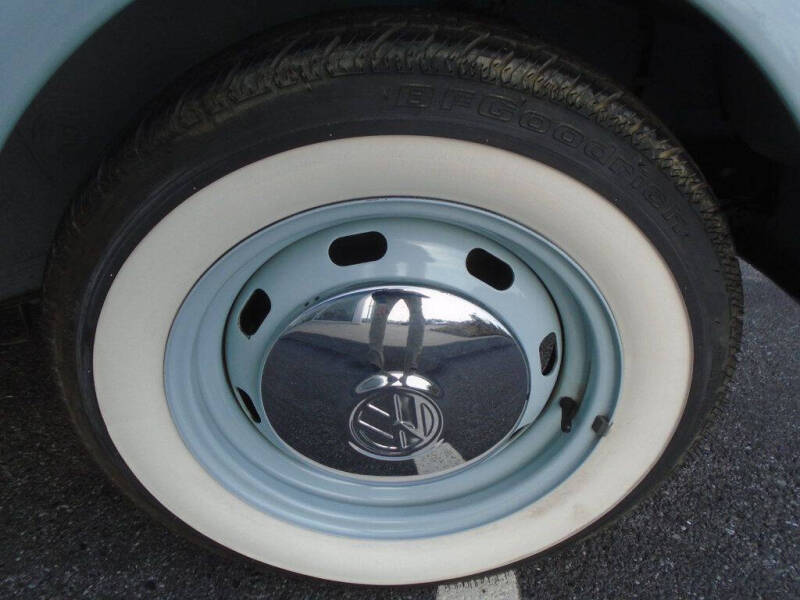 2004 Volkswagen Beetle