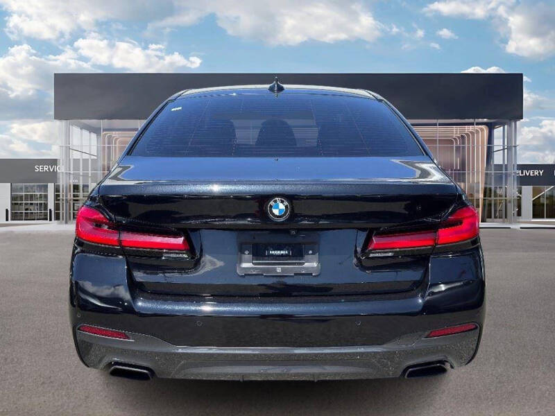 2022 BMW 5 Series 530i