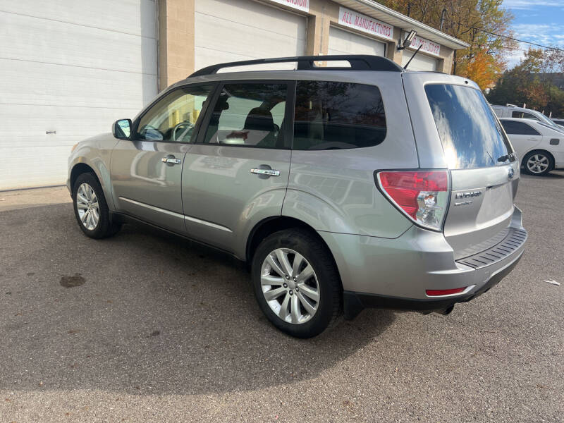2011 Subaru Forester 2.5X Limited