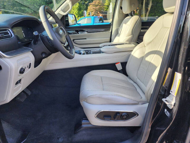 2022 Jeep Wagoneer Series II