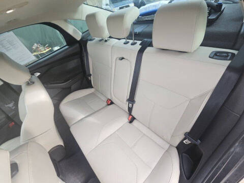 2017 Ford Focus Titanium