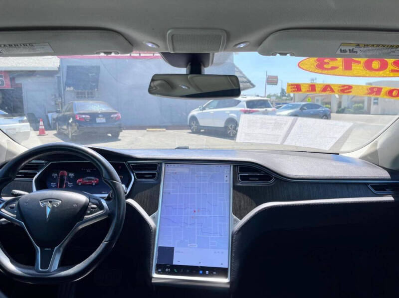 2013 Tesla Model S