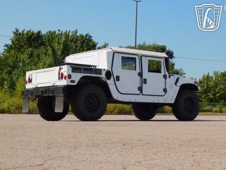 2008 AM General Hummer