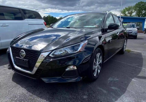 2019 Nissan Altima for sale at River Auto Sales in Tappahannock VA