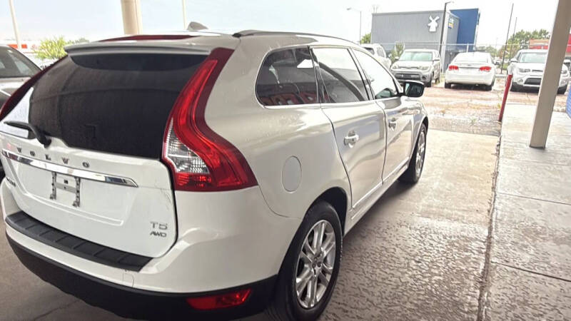 2016 Volvo XC60 T5 Premier