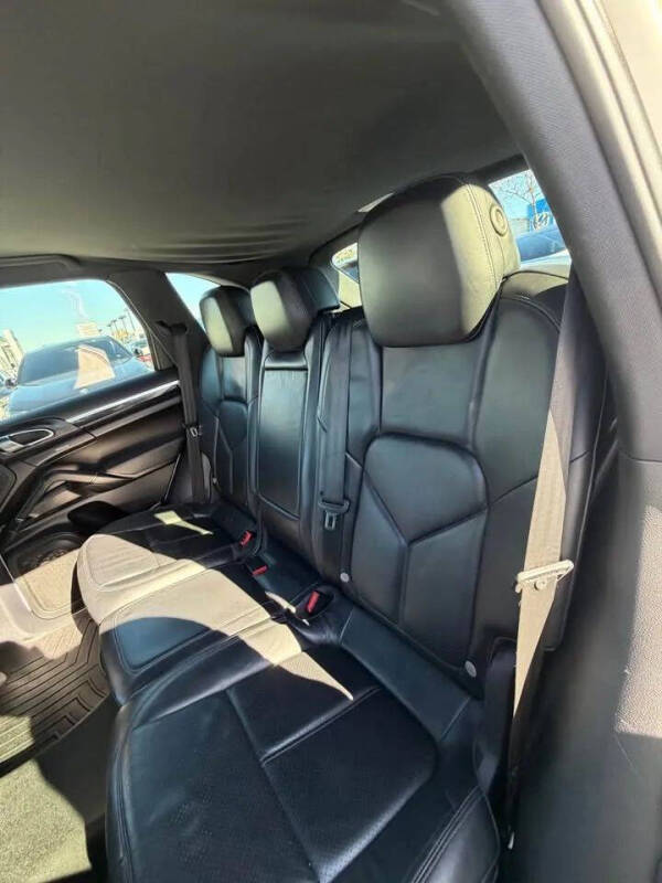 2011 Porsche Cayenne S