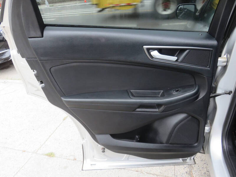 2017 Ford Edge SE