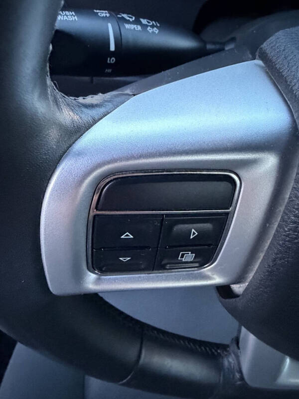 2012 Dodge Challenger SXT