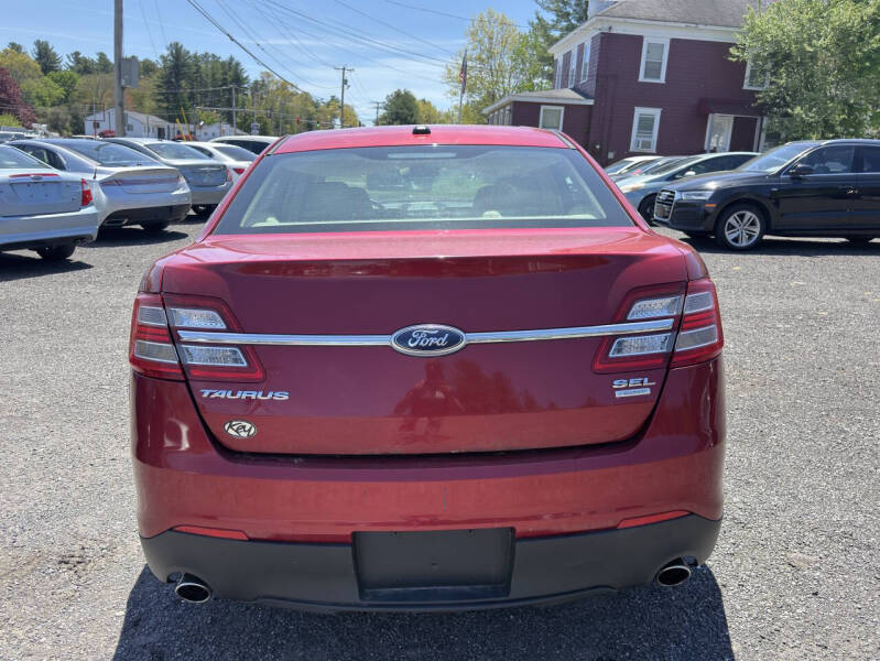 2013 Ford Taurus SEL