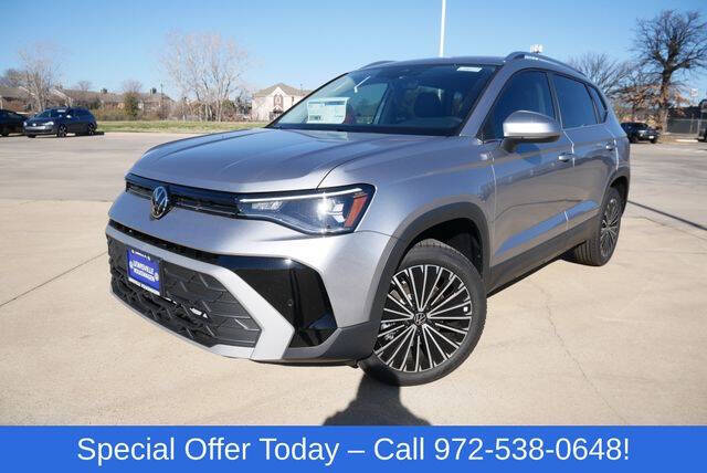 Used 2025 Volkswagen Taos SE with VIN 3VVSC7B24SM008675 for sale in Lewisville, TX