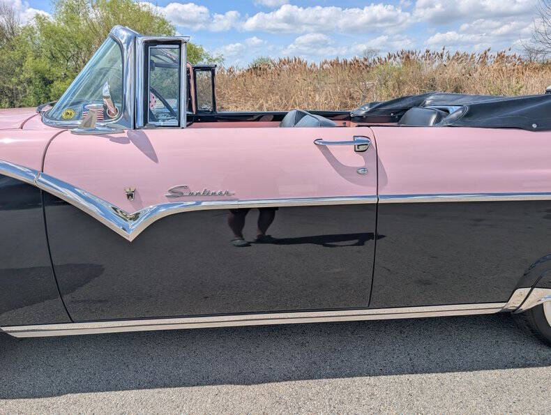 1955 Ford Sunliner