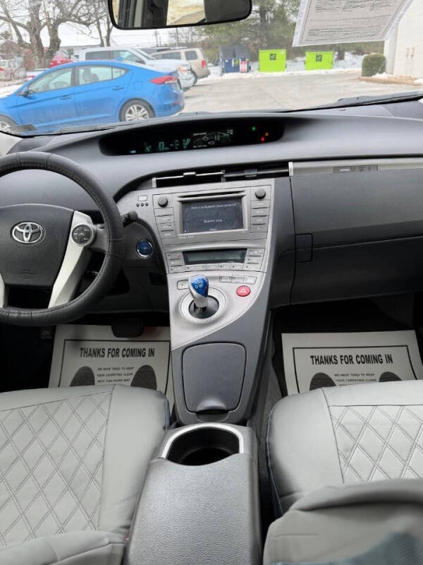 2012 Toyota Prius Plug-in Hybrid Advanced