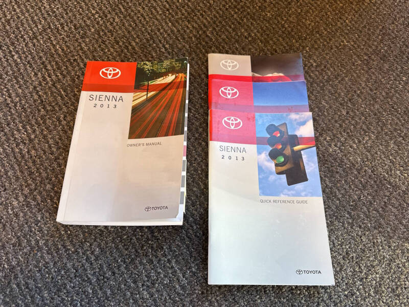 2013 Toyota Sienna XLE 8-Passenger