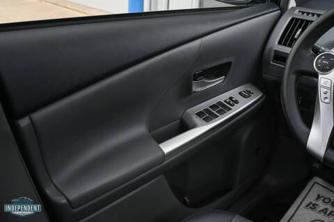 2012 Toyota Prius v Two