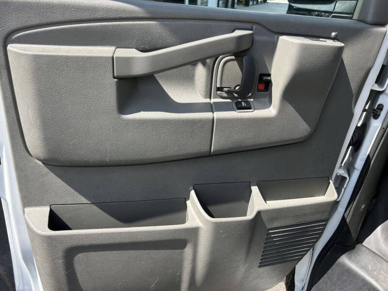 2021 Chevrolet Express 2500