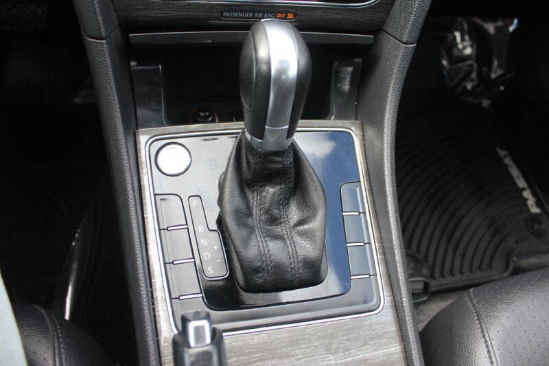 2016 Volkswagen Passat