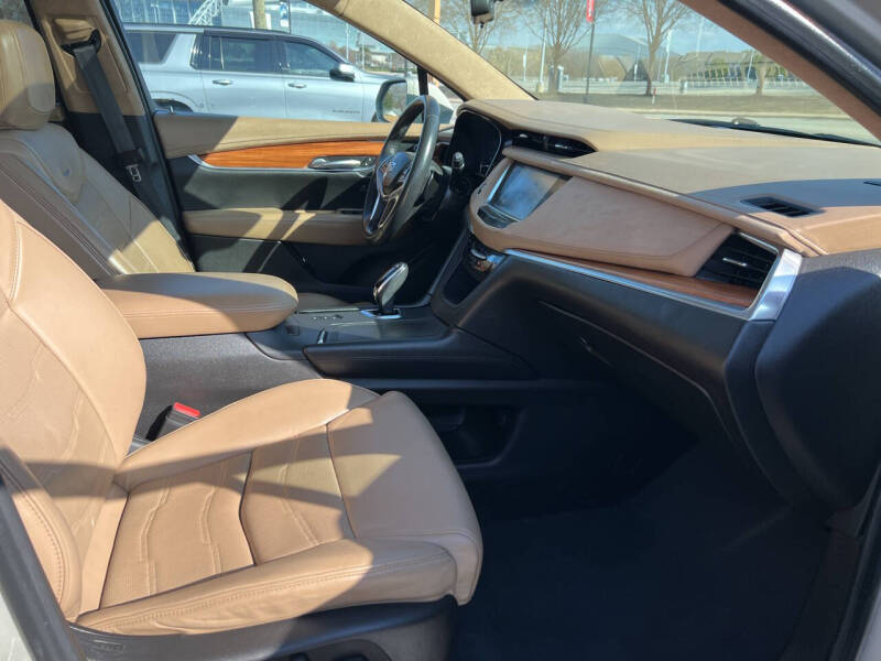 2017 Cadillac XT5 Platinum