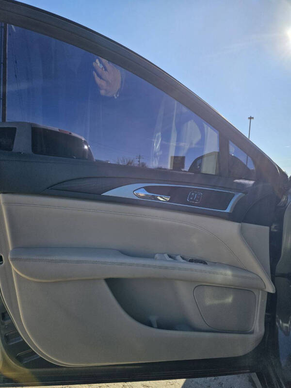 2017 Lincoln MKZ Select