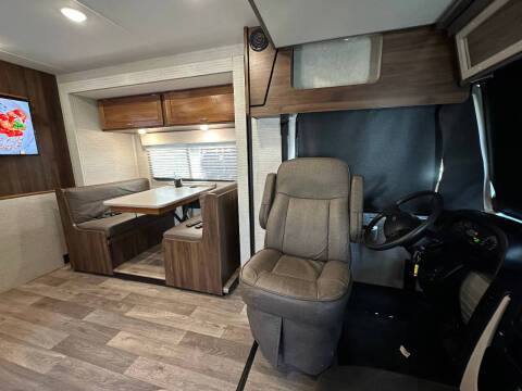 2020 Winnebago Intent 28y