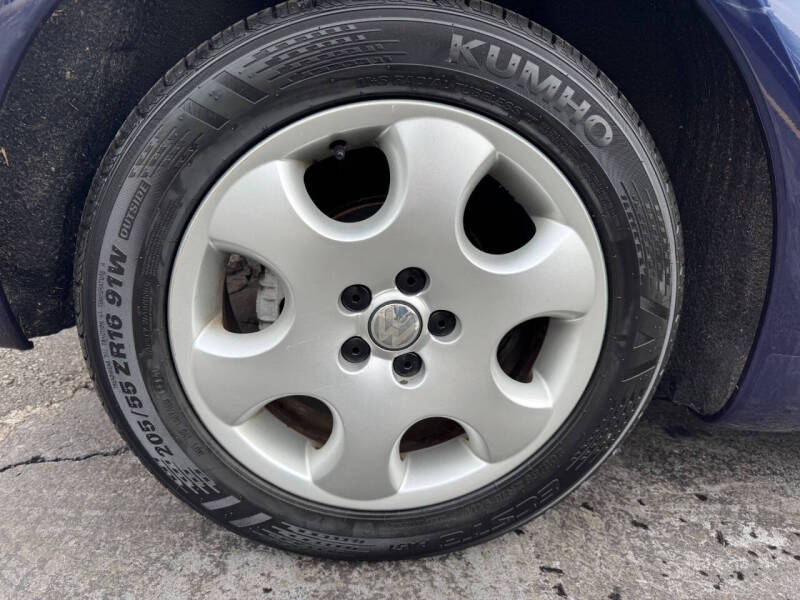 2002 Volkswagen New Beetle GLS