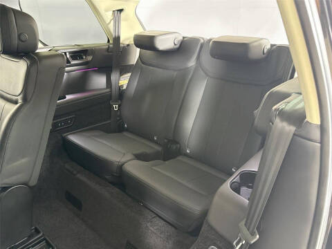 2023 Land Rover Range Rover P530 SE LWB