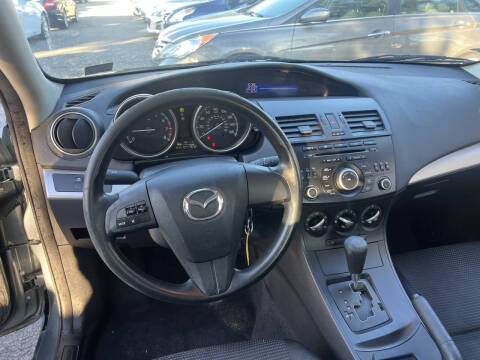 2013 Mazda MAZDA3 i SV