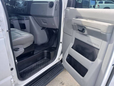 2011 Ford E-Series E-350 SD XL