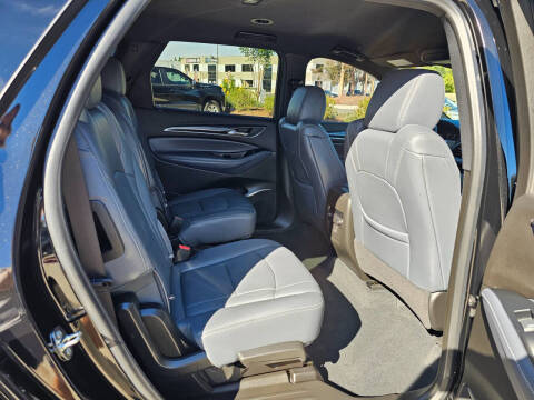 2023 Buick Enclave Essence