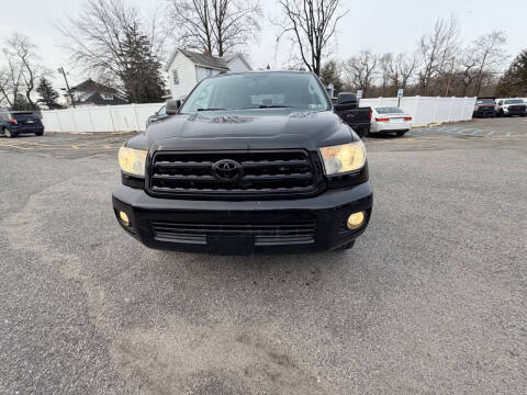 2013 Toyota Sequoia SR5