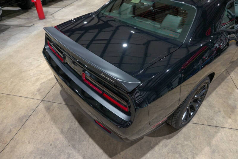 2016 Dodge Challenger SRT Hellcat