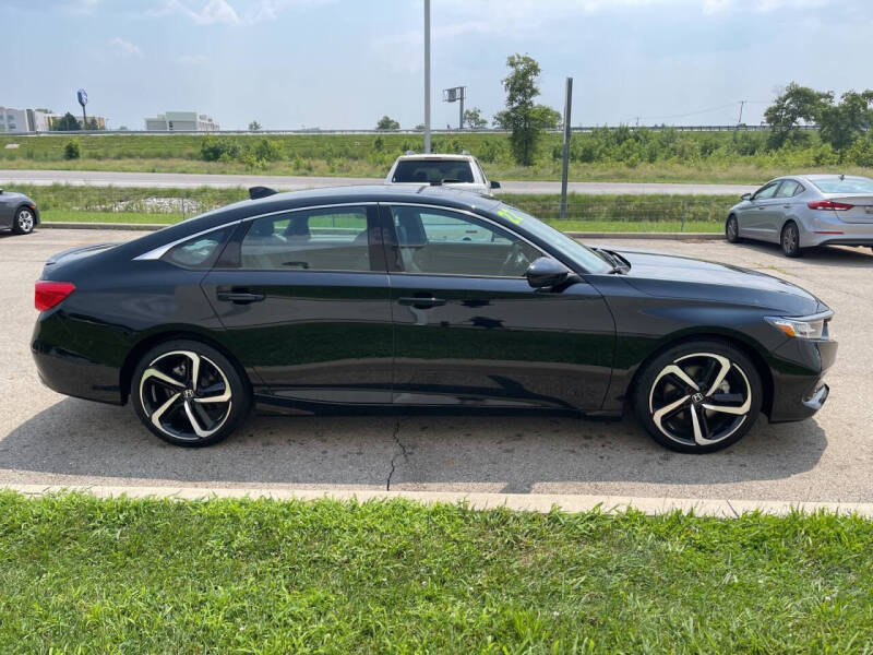 Used 2022 Honda Accord Sport with VIN 1HGCV2F36NA017884 for sale in Northfield, Minnesota