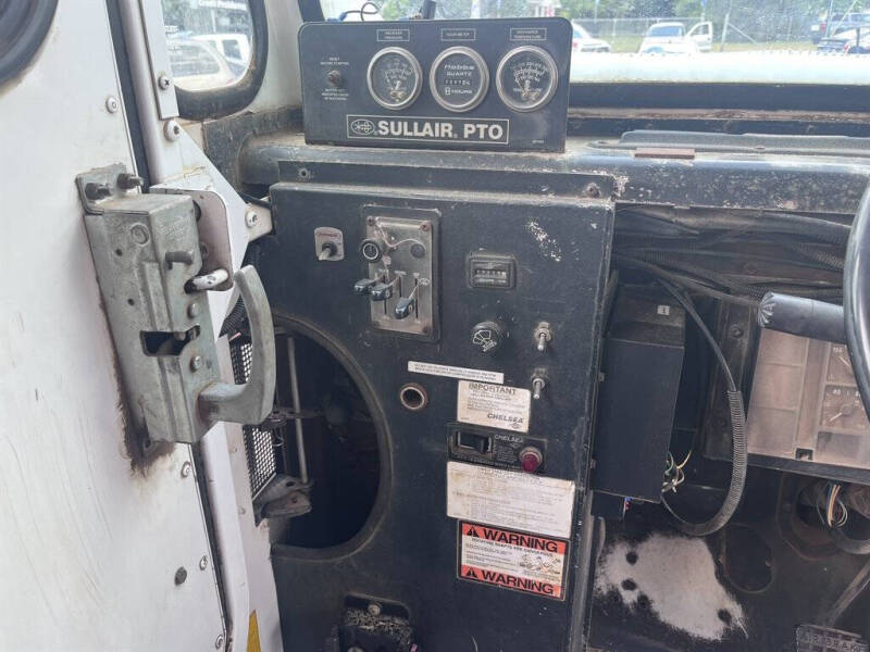 1996 International 4700