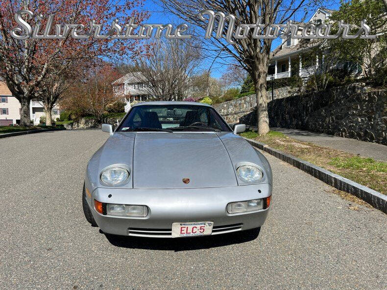 1987 Porsche 928 S4
