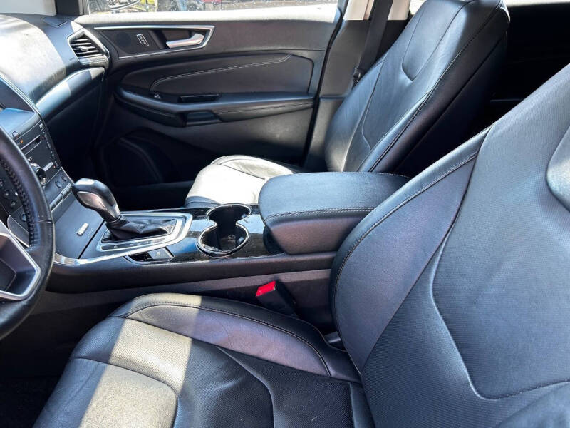 2016 Ford Edge Titanium
