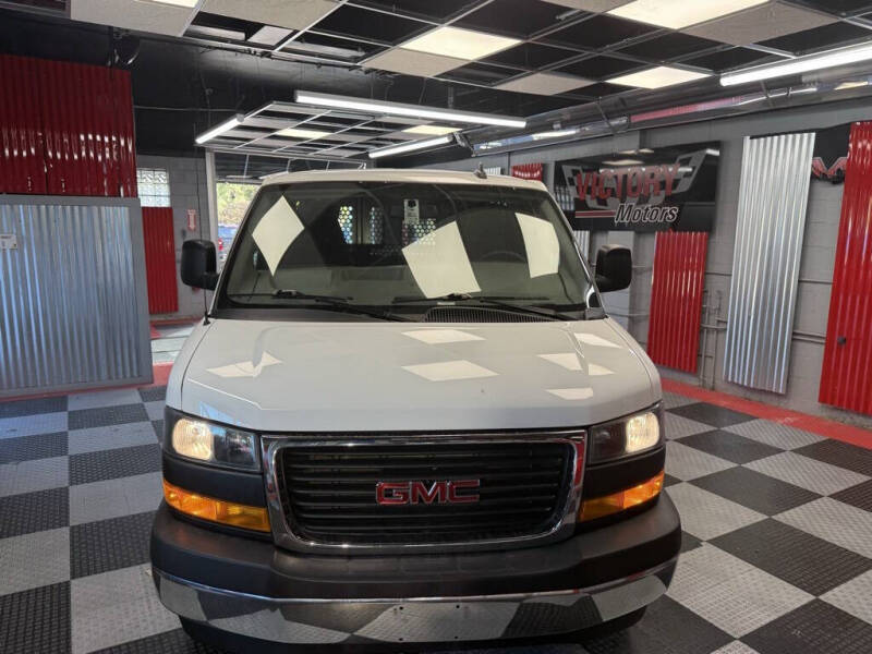 2023 GMC Savana 2500