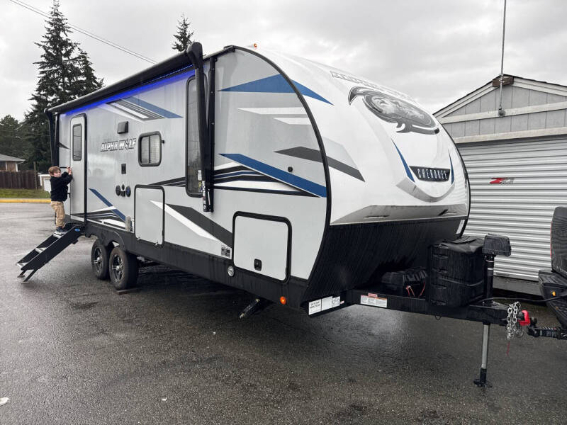 2021 Cherokee 22SW Alpha Wolf limited for sale at APX Auto Brokers in Edmonds WA