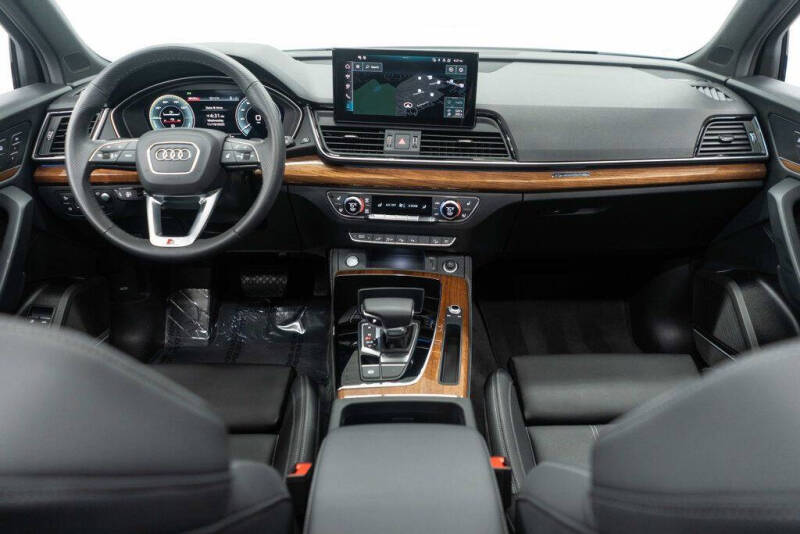 2024 Audi Q5 e quattro S line Prestg 55 TFSI