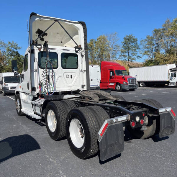 2018 Freightliner Cascadia