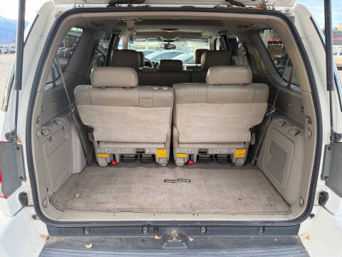 2005 Toyota Sequoia SR5