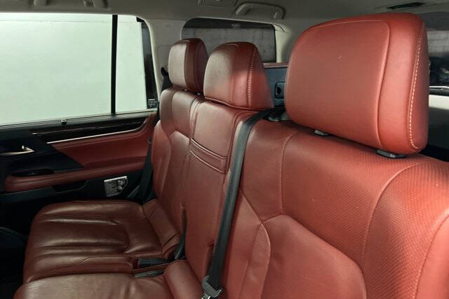 2017 Lexus LX 570