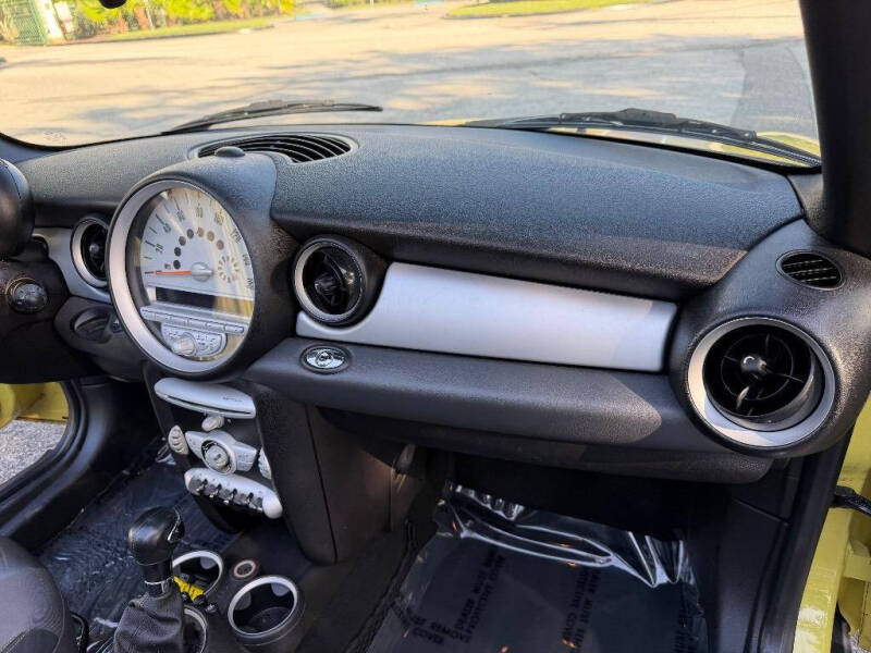 2009 MINI Cooper